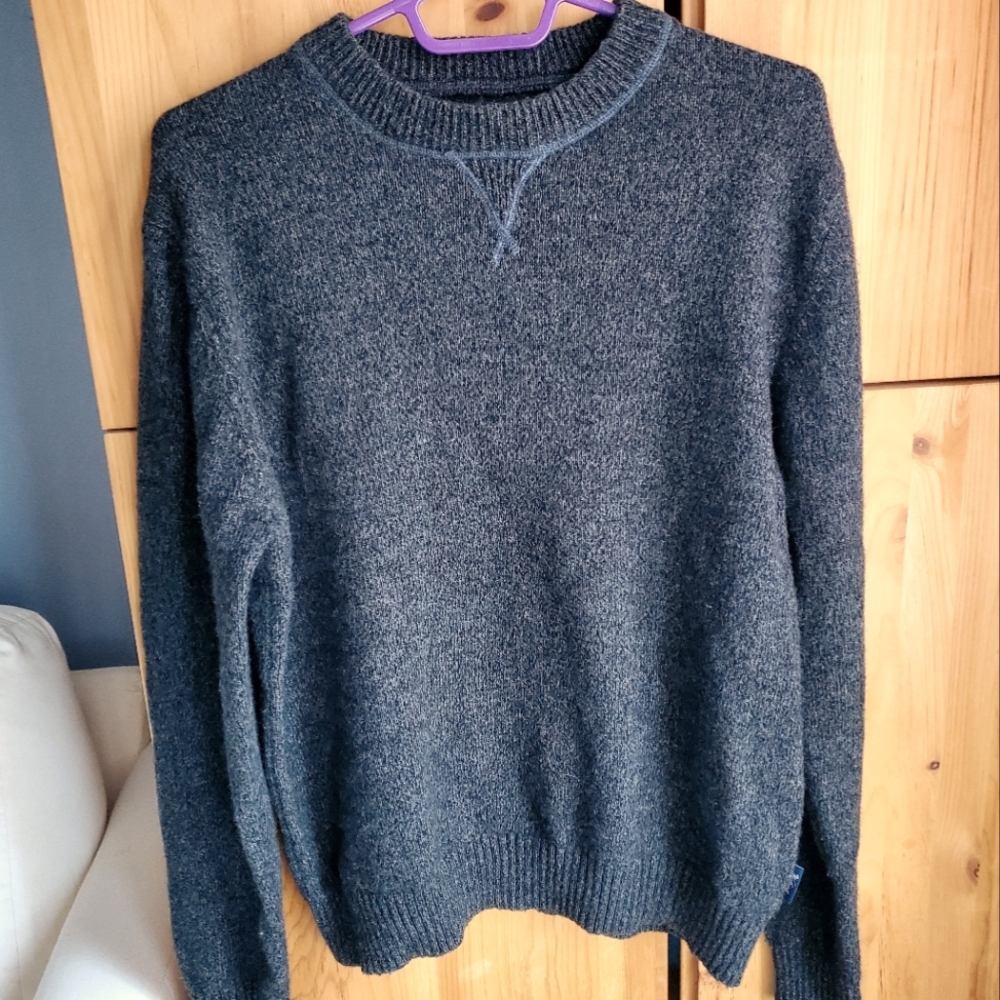 Woolrich Men's Dark Grey Wool Blend Crew Neck Sweater size Medium
